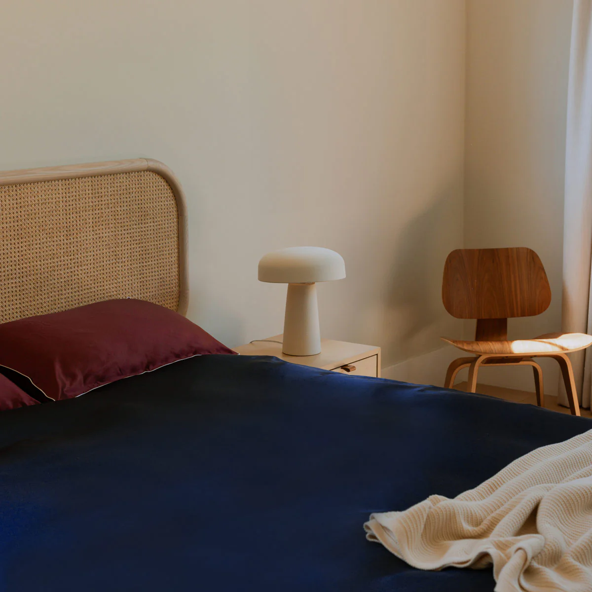 Atelier Medica Bedding Set - Image 3