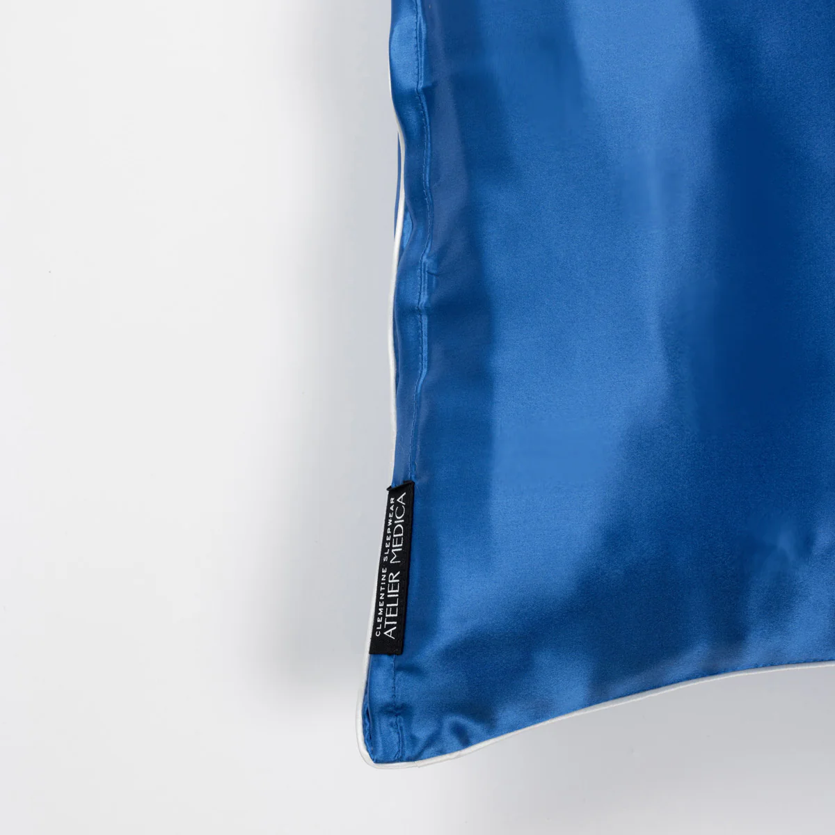 Atelier Medica Organic Silk Pillowcase - Image 17