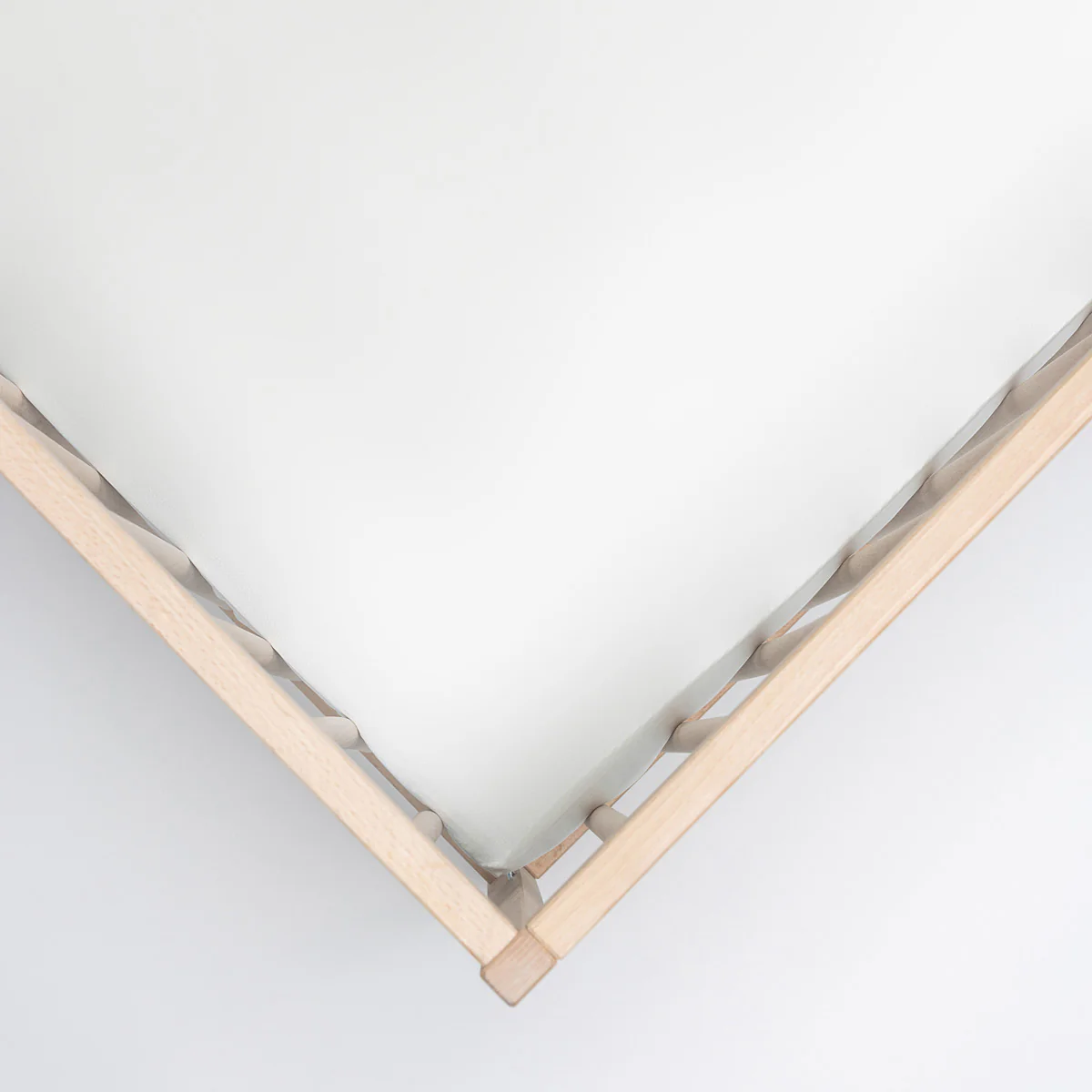 Organic Silver Ion Silk Crib Fitted Sheet - Image 10