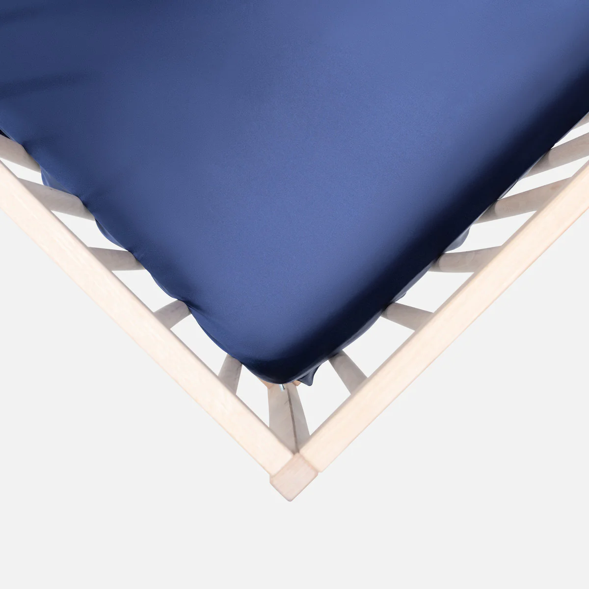 Organic Silver Ion Silk Crib Fitted Sheet - Image 2